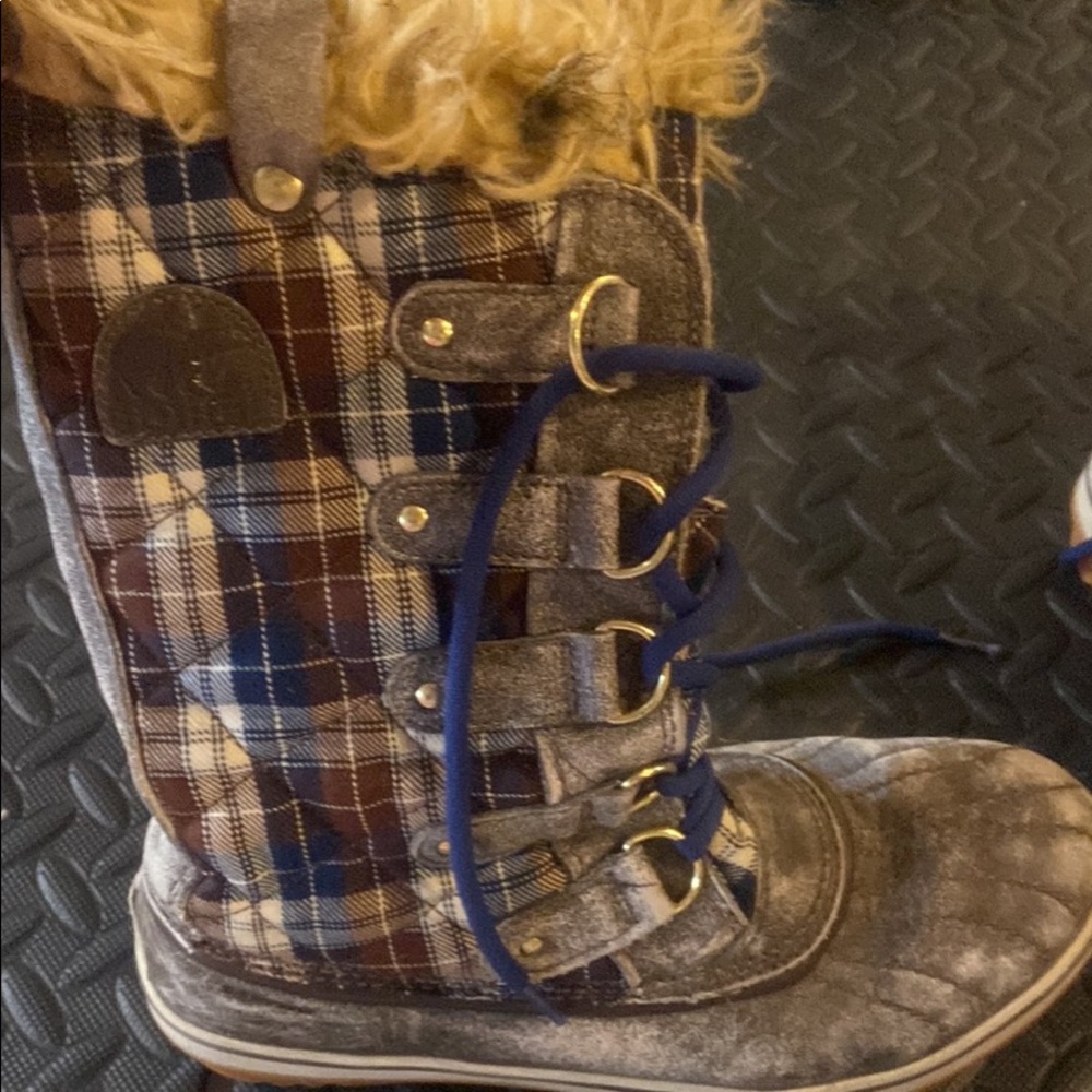 Sorel winter boots size 8